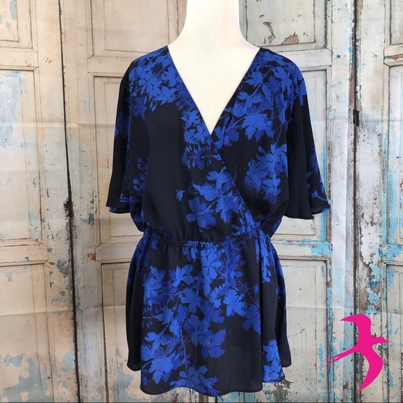 Worthington Tops - ⭐️ NWT Worthington Blue And Black Blouse